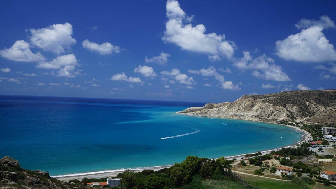 Unforgettable Family Escape - Cliffside Villa With Panoramic Sea Views And Kid-Friendly Private Pool 皮斯索里 外观 照片