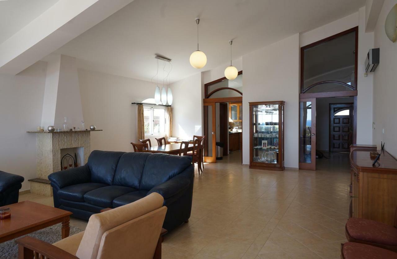 Unforgettable Family Escape - Cliffside Villa With Panoramic Sea Views And Kid-Friendly Private Pool 皮斯索里 外观 照片