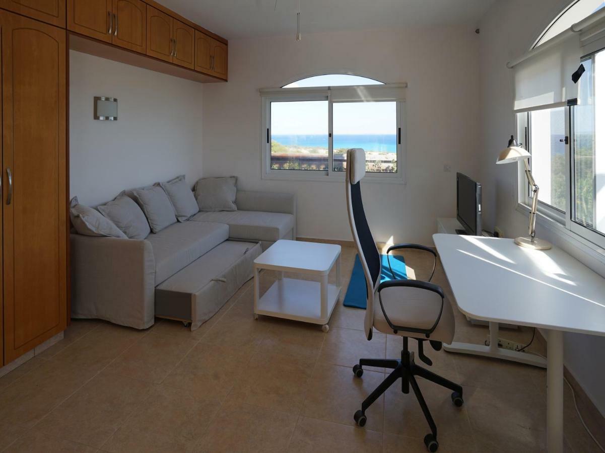 Unforgettable Family Escape - Cliffside Villa With Panoramic Sea Views And Kid-Friendly Private Pool 皮斯索里 外观 照片