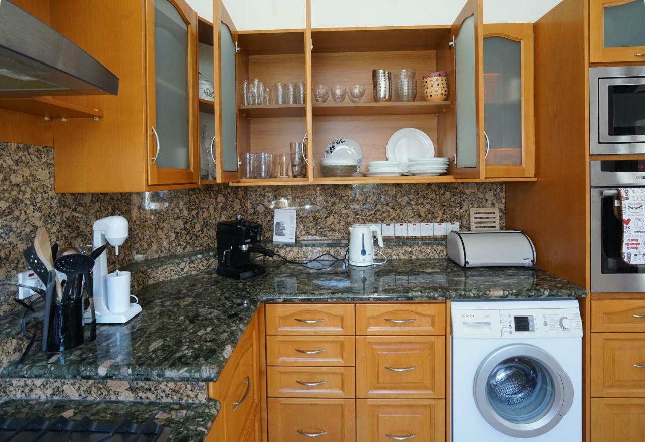 Unforgettable Family Escape - Cliffside Villa With Panoramic Sea Views And Kid-Friendly Private Pool 皮斯索里 外观 照片